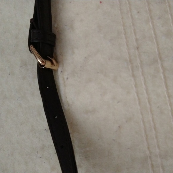 Signature crossbody purse - Picture 5 of 5